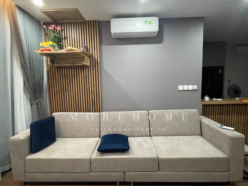 Đang có sự ứng dụng của bàn thờ treo tường trong các không gian có diện tích nhỏ, điều này mang lại những ý nghĩa tâm linh, phong thủy cầu bình an và may mắn cho những người thân yêu.